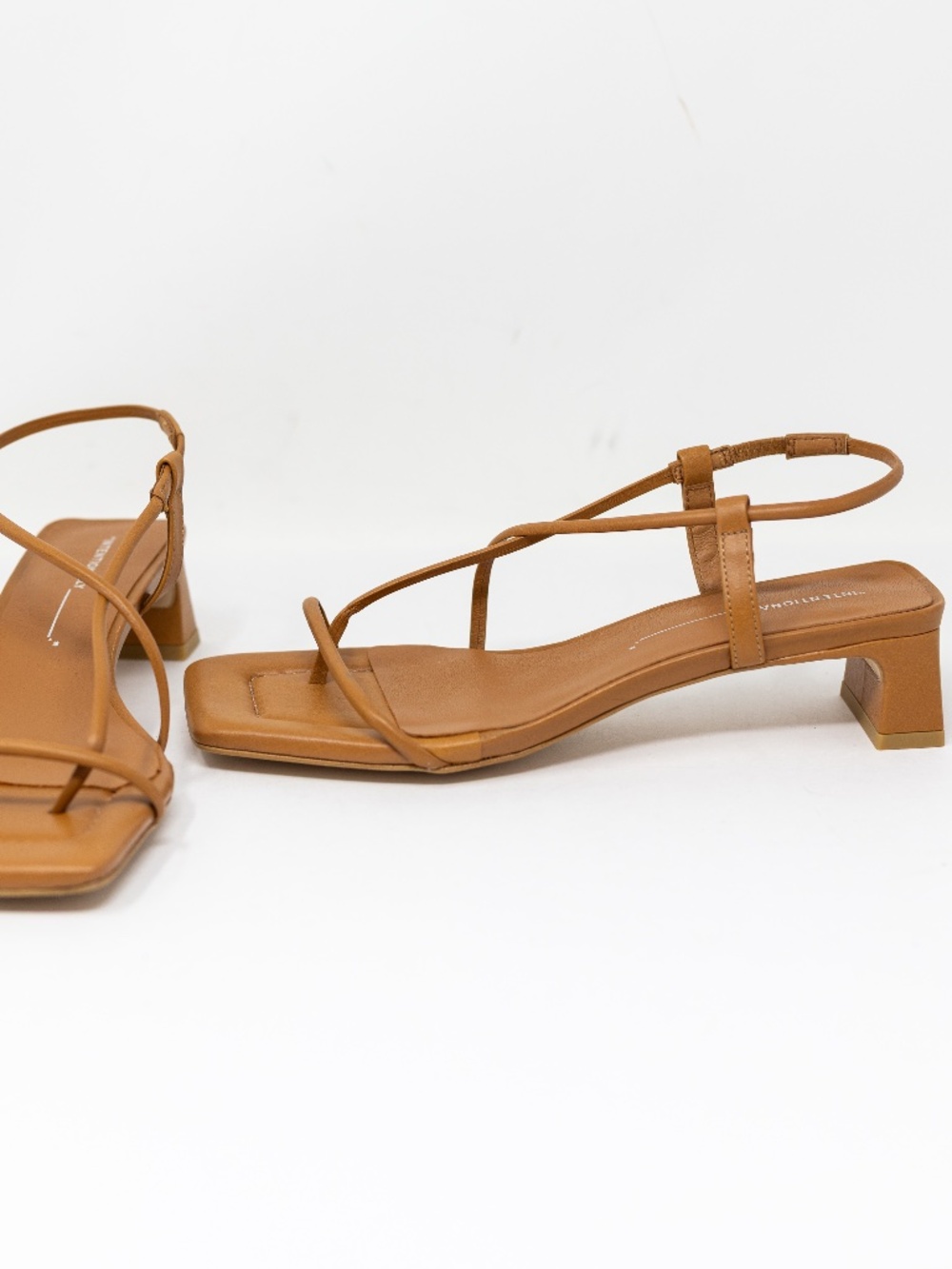 NEW Intentionally Blank Anca Genuine Leather Strappy Block Heel Shoes Tan 9